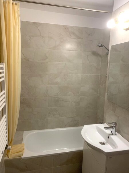 Rahova garsoniera 42 mp disponibila incepand cu 01-15 iunie